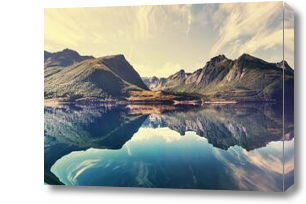 Картина Отражение в горном озере